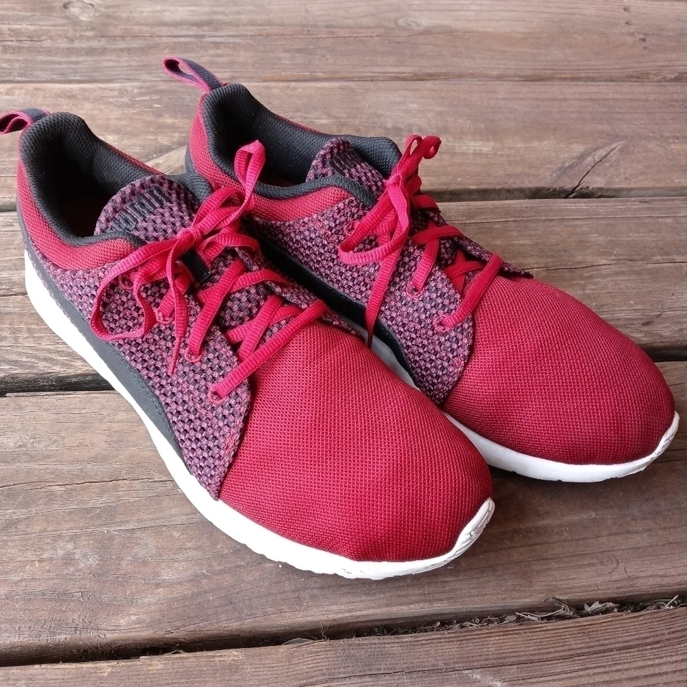 PUMA 188150-04 CARSON RUNNER MAROON BURGUNDY GARNET RED SHOES SIZE men's 12. 164